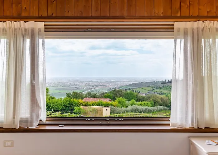 Ai Dossi Feriegård Verona