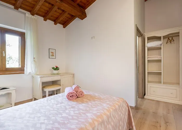 Feriegård Ai Dossi Verona