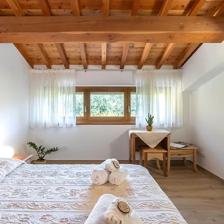 Ai Dossi Farm stay Verona