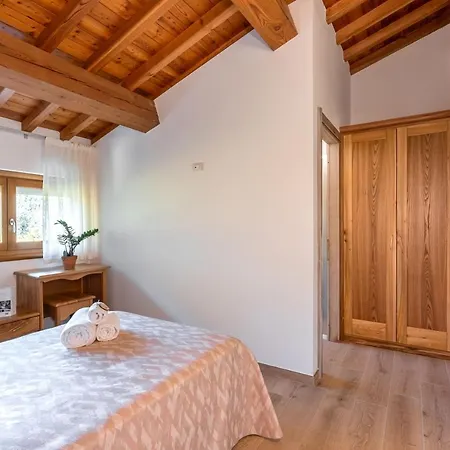 Ai Dossi Farm stay *