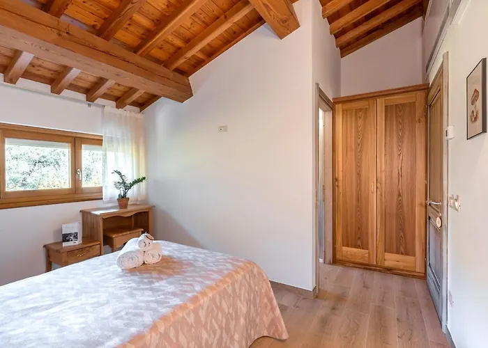 Ai Dossi Bauernhof *