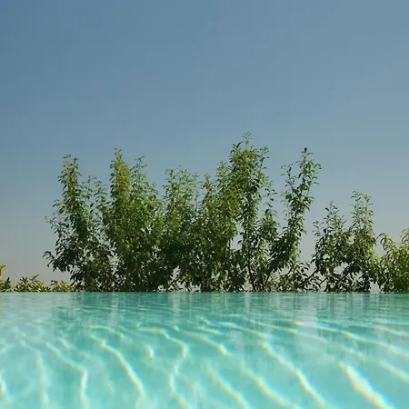 Alloggio per agriturismo Ai Dossi *